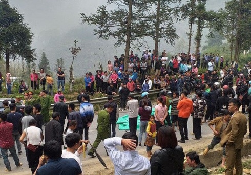 Xu ly ra sao vu nguoi dan vay tai xe, bat den 400 trieu sau tai nan? hinh anh