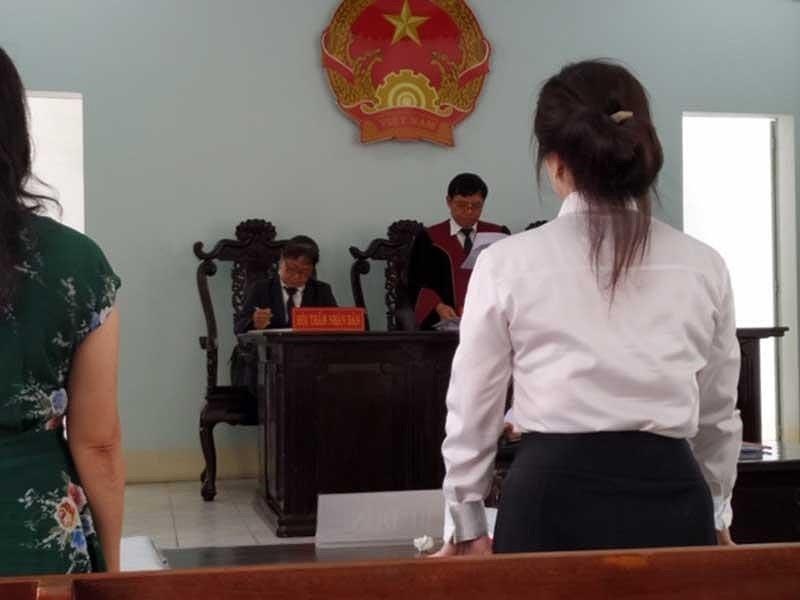 Doi benh vien hon nua ty dong tu chuyen… dau bung hinh anh