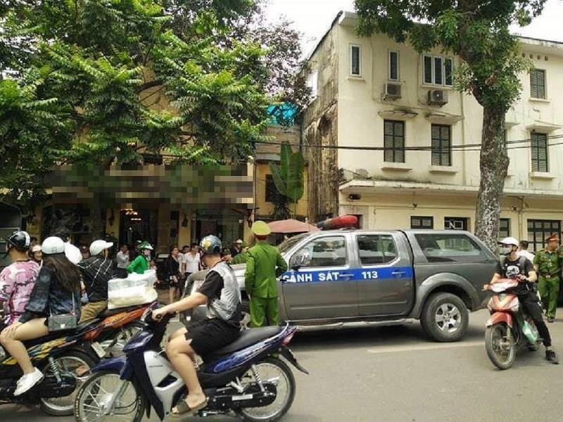 nam nhân viên nghi sờ ngực nữ đồng nghiệp ảnh 1 nam nhan vien nghi so nguc nu dong nghiep anh 1