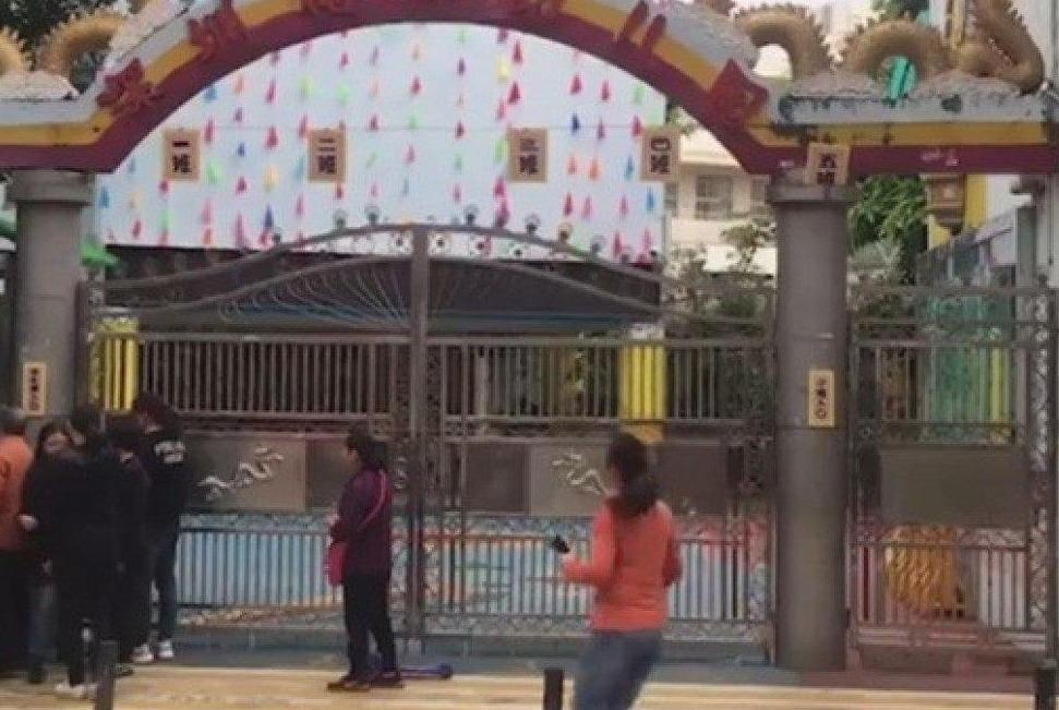 Chup va chia se anh 'nhay cam' cua hoc sinh, bac si va y ta bi bat hinh anh