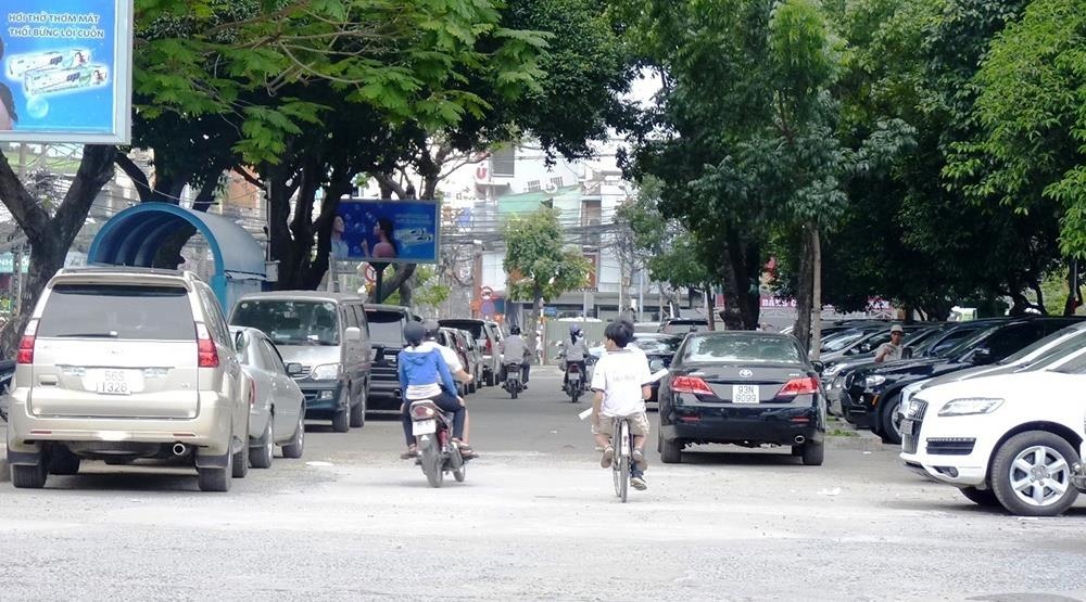 bãi đỗ xe ngầm vẫn nằm trên giấy ảnh 2 bai do xe ngam van nam tren giay anh 2