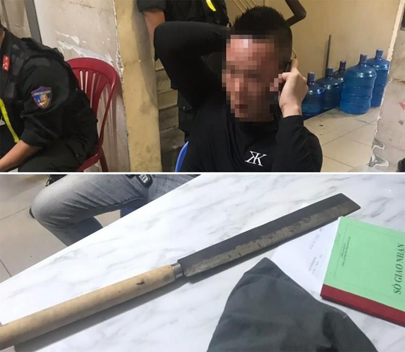 Tài xế thủ dao gần nửa mét lái siêu xe ảnh 1 Tai xe thu dao gan nua met lai sieu xe anh 1