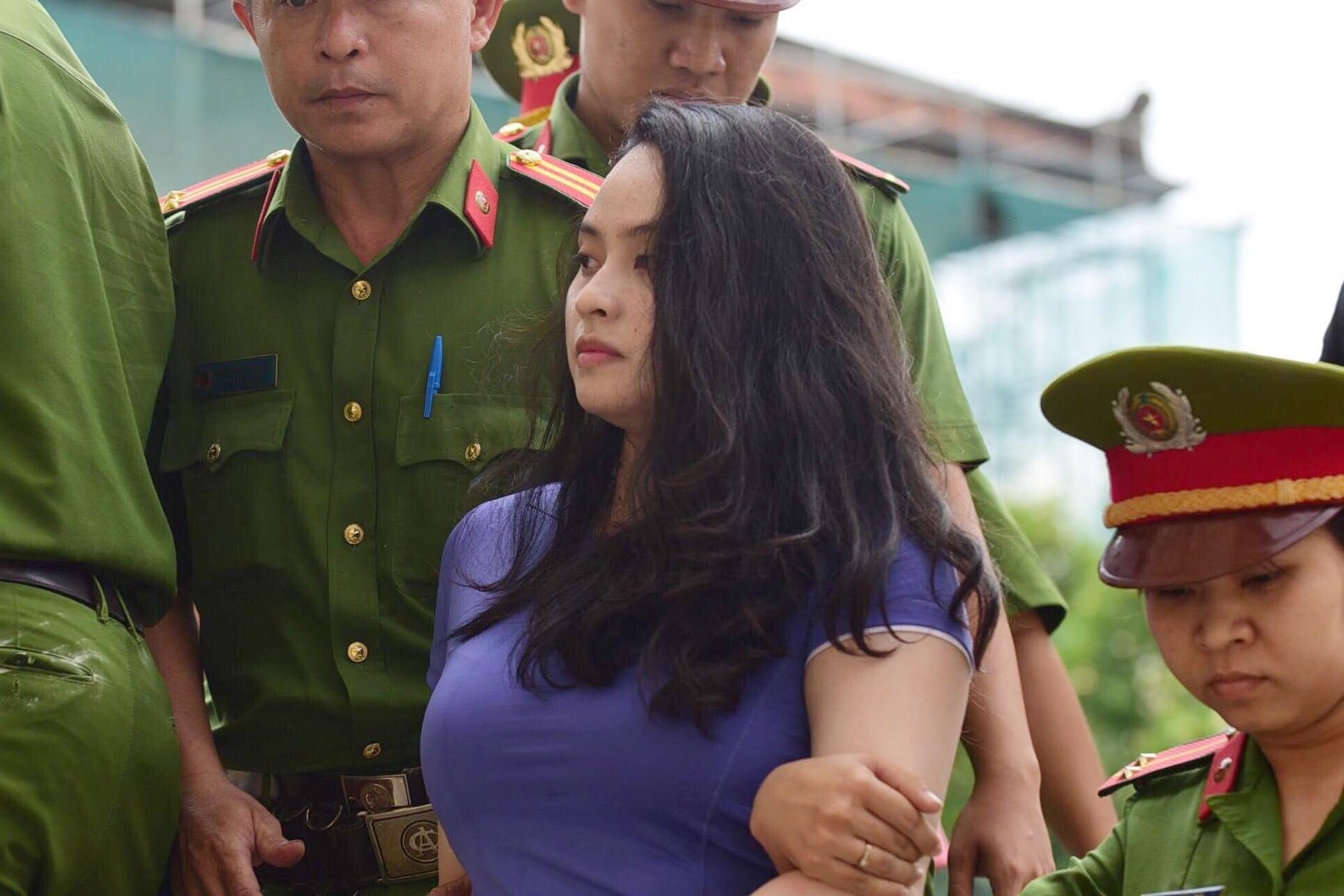 Ngoc Miu khai vi sao song chung voi ong trum ma tuy nhu vo chong hinh anh