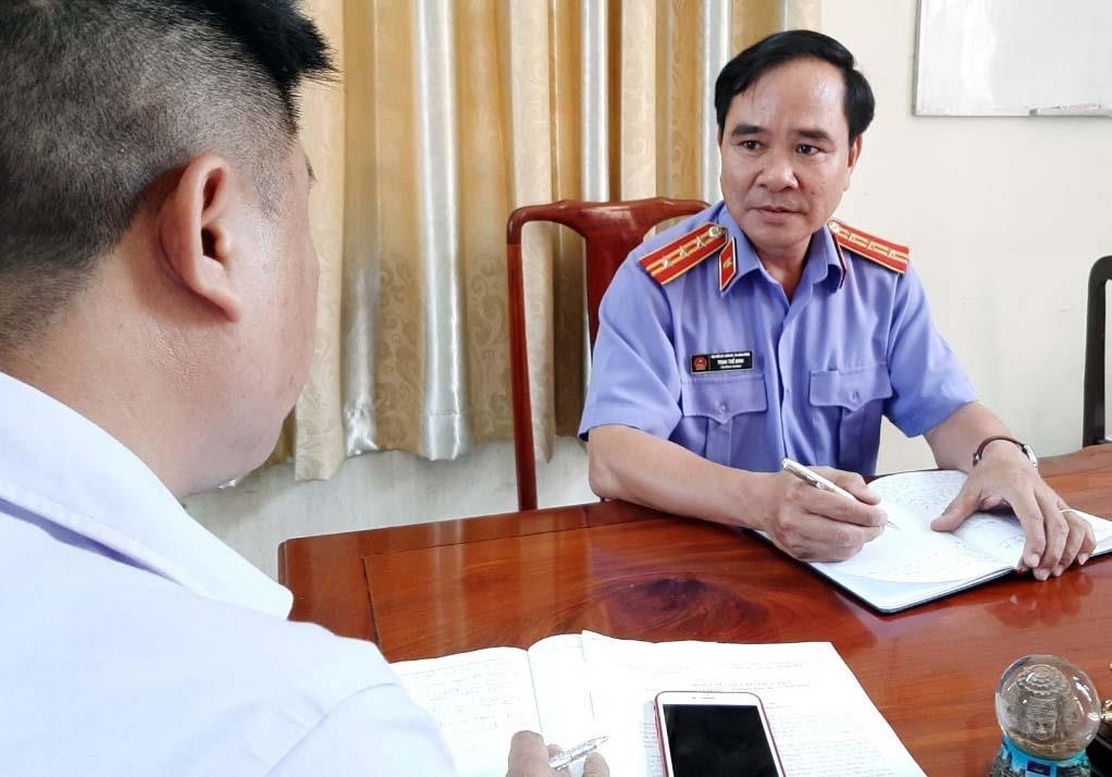 Xac nguoi trong khoi be tong anh 1