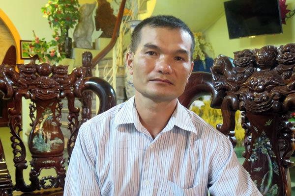 Gan 2 nam doi manh xuong cho cha, cong an vao cuoc van be tac hinh anh