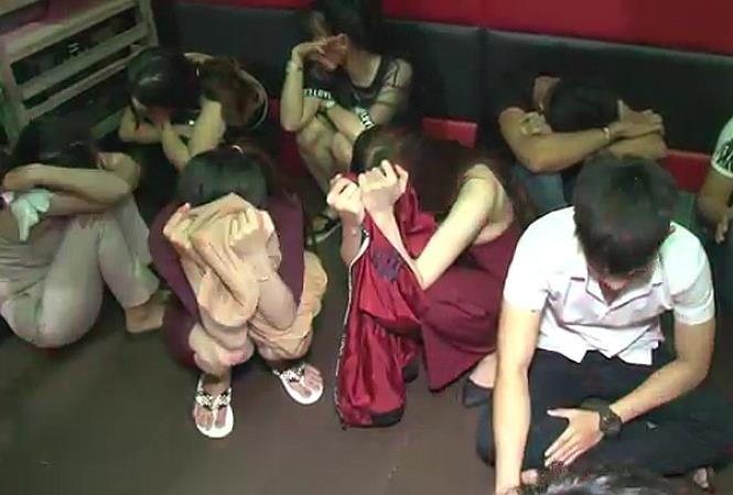 15 thanh nien choi ma tuy trong quan bar o Lang Son hinh anh