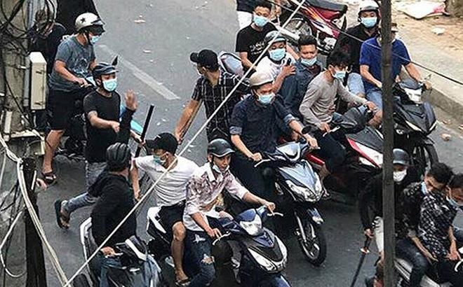 Bang nhom doi no gay ra cuoc hon chien khien mot nguoi mat mang hinh anh