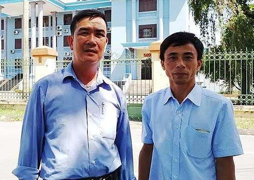 2 nguoi o tu xong moi biet bi oan phai duoc boi thuong? hinh anh