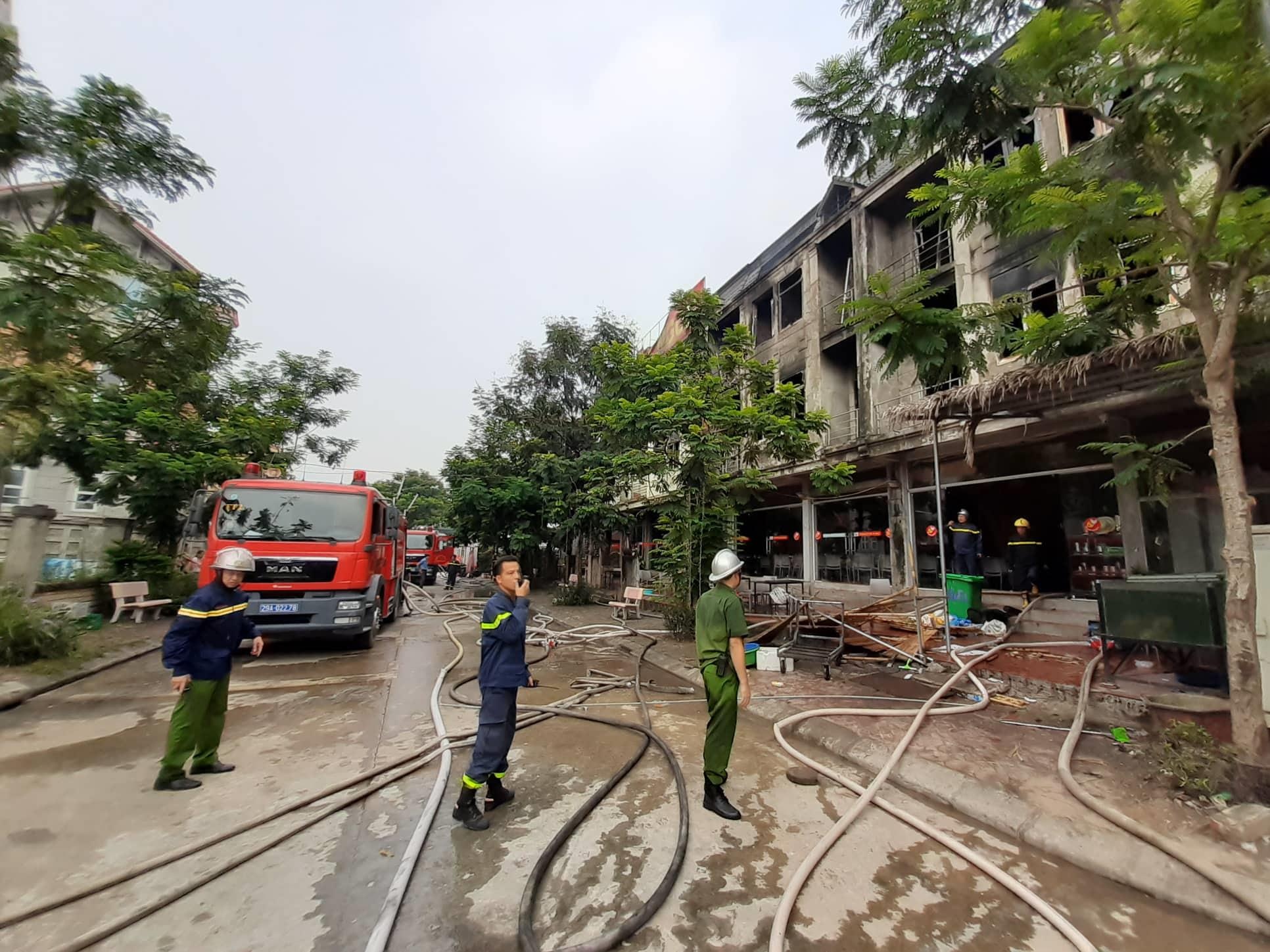 Cháy ở Thiên đường Bảo Sơn ảnh 2 Chay o Thien duong Bao Son anh 2