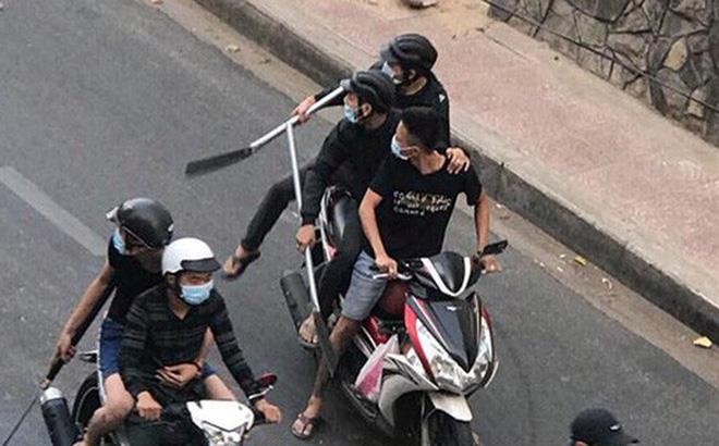 Qua hang xom gay su, nam thanh nien bi dam tu vong hinh anh