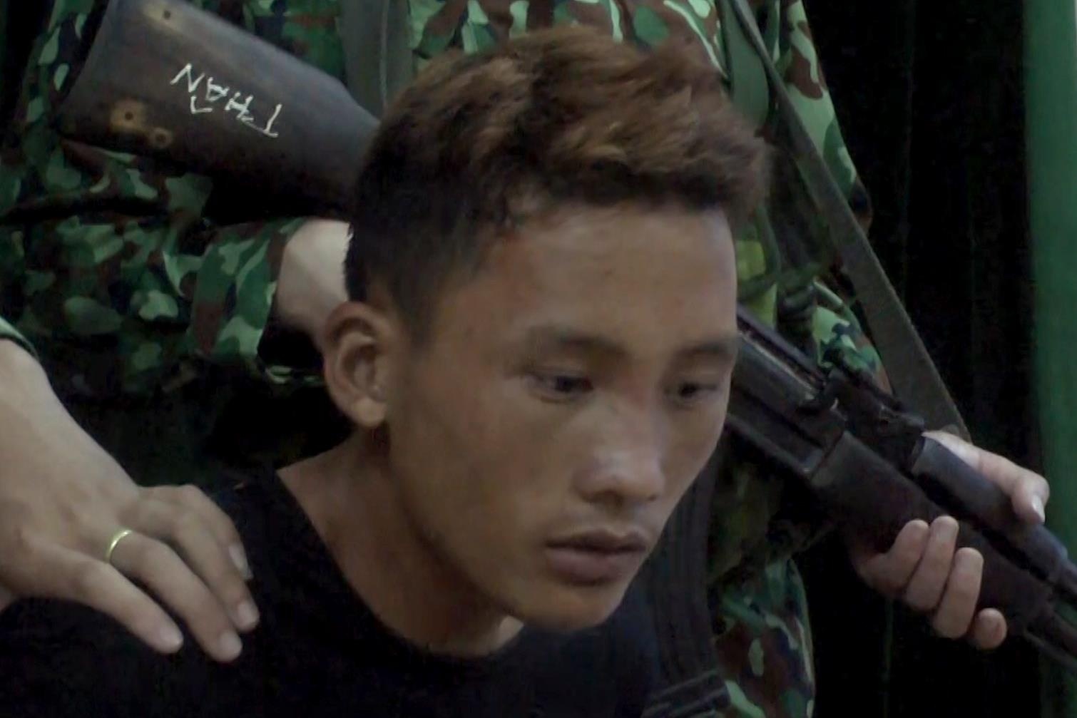 Nghi can giet nguoi, cuop tai san bi bat khi vuot bien hinh anh