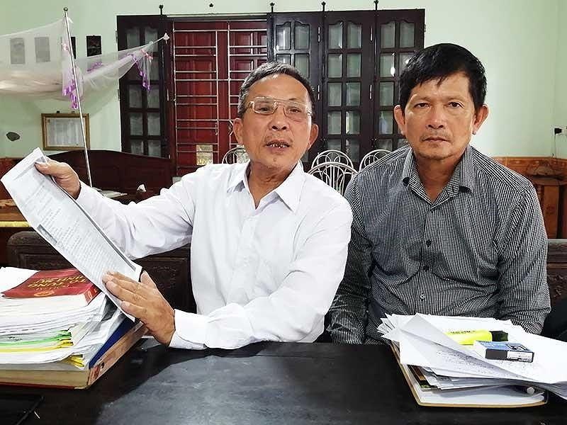 Bi an hoan di tu, kiem sat vien linh an vi nhan hoi lo hinh anh
