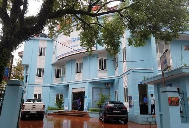 dùng dao cướp ngân hàng tại Lào Cai ảnh 1 dung dao cuop ngan hang tai Lao Cai anh 1