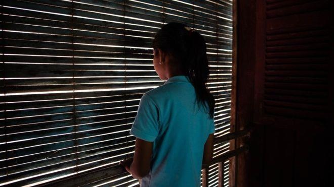 Vi sao chua xu duoc ke dam o 5 be gai? hinh anh