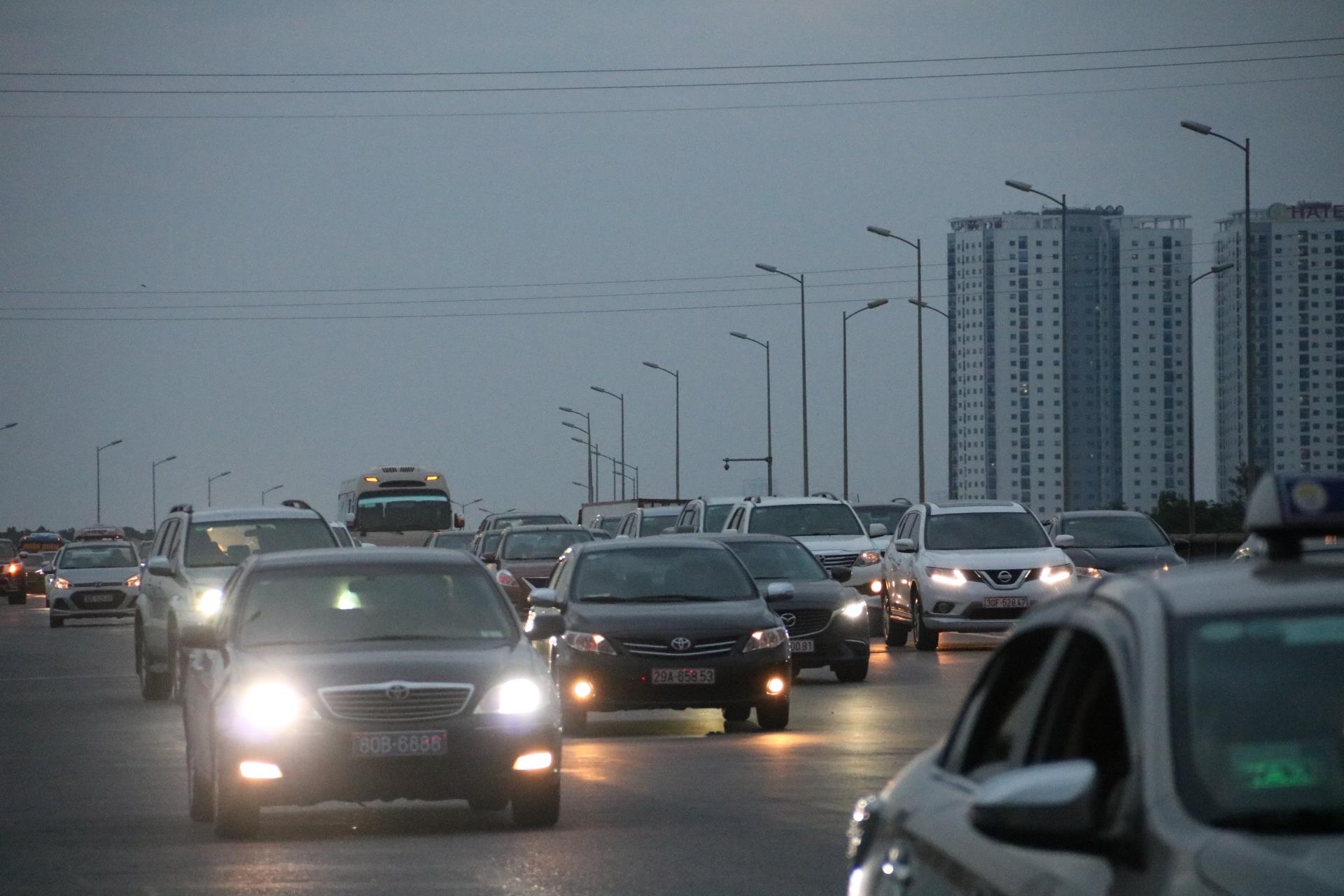 Cua ngo Thu do un tac anh 5