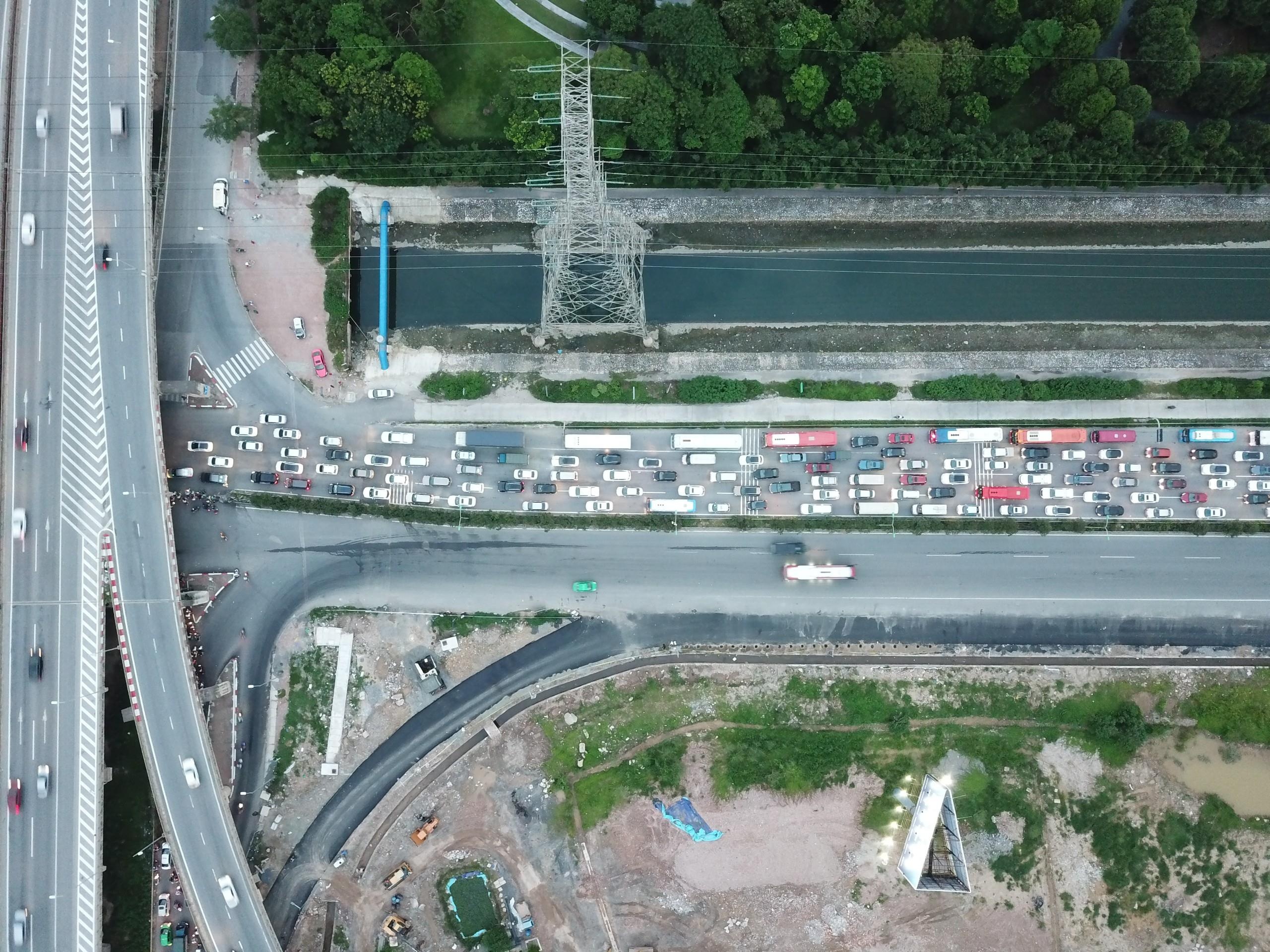 Cua ngo Thu do un tac anh 4