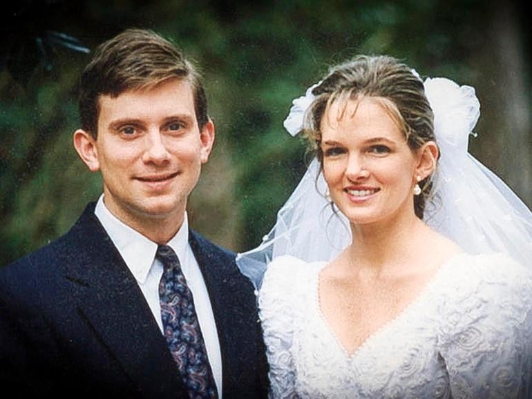 Giet chong de cuoi ban chong, giang vien dai hoc chiu qua bao hinh anh