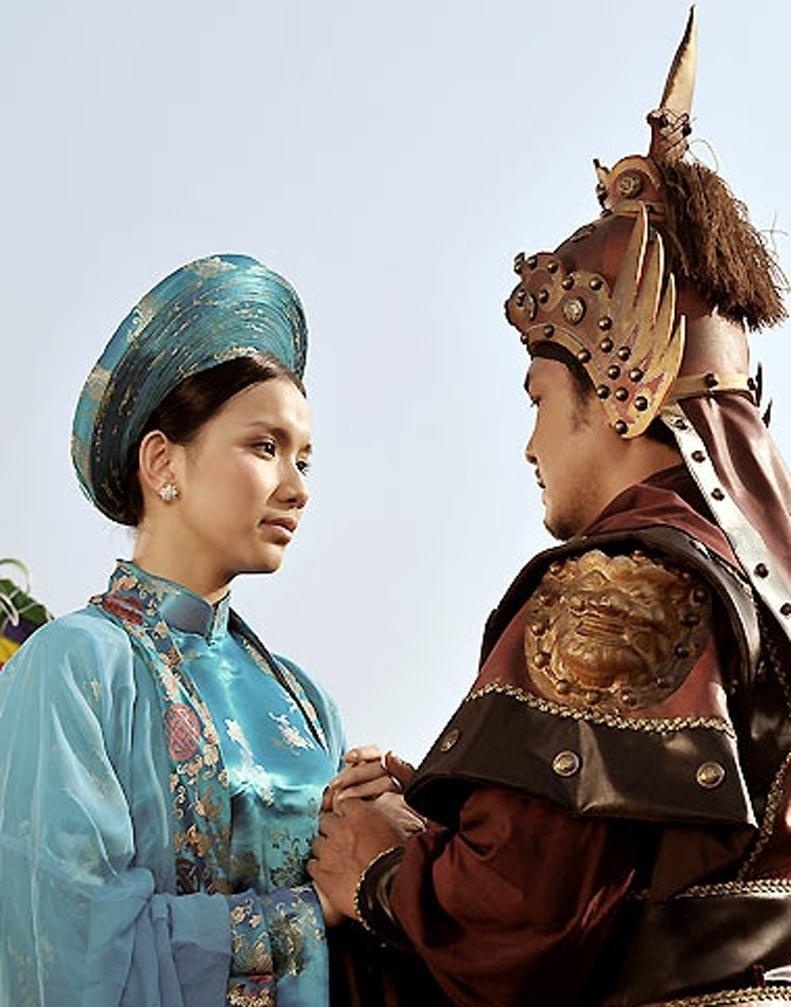 Noi oan xuyen the ky cua cong chua Ngoc Han anh 1