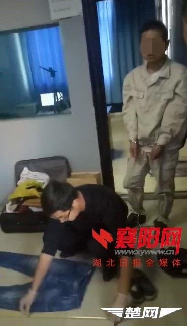 Cô gái làm masage ảnh 1 Co gai lam masage anh 1