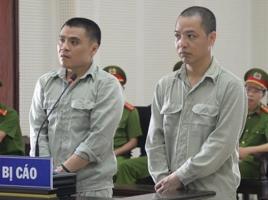 van chuyen 100 banh heroin anh 1