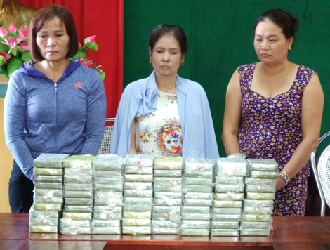 băng nữ quái cùng 80 bánh heroin ảnh 2 bang nu quai cung 80 banh heroin anh 2
