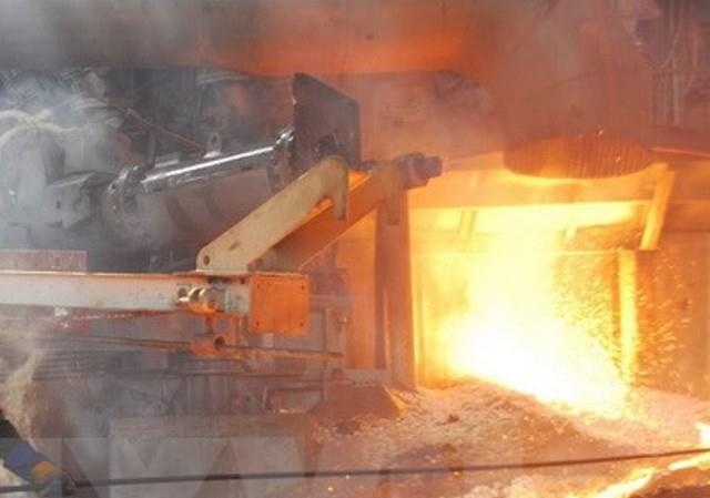 Roi xuong day lo thep, 3 cong nhan tu vong hinh anh