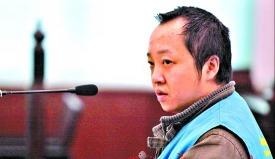 Co gai bi tat axit khi tra lai nhan cau hon hinh anh