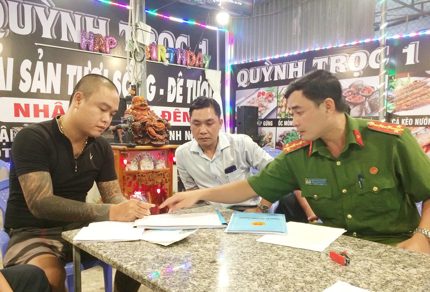 Lap nhom bao an, tan cong toi pham qua Zalo o Binh Duong hinh anh