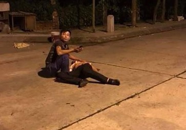 Mau thuan tai quan hat, nam thanh nien bi dam thau nguc hinh anh