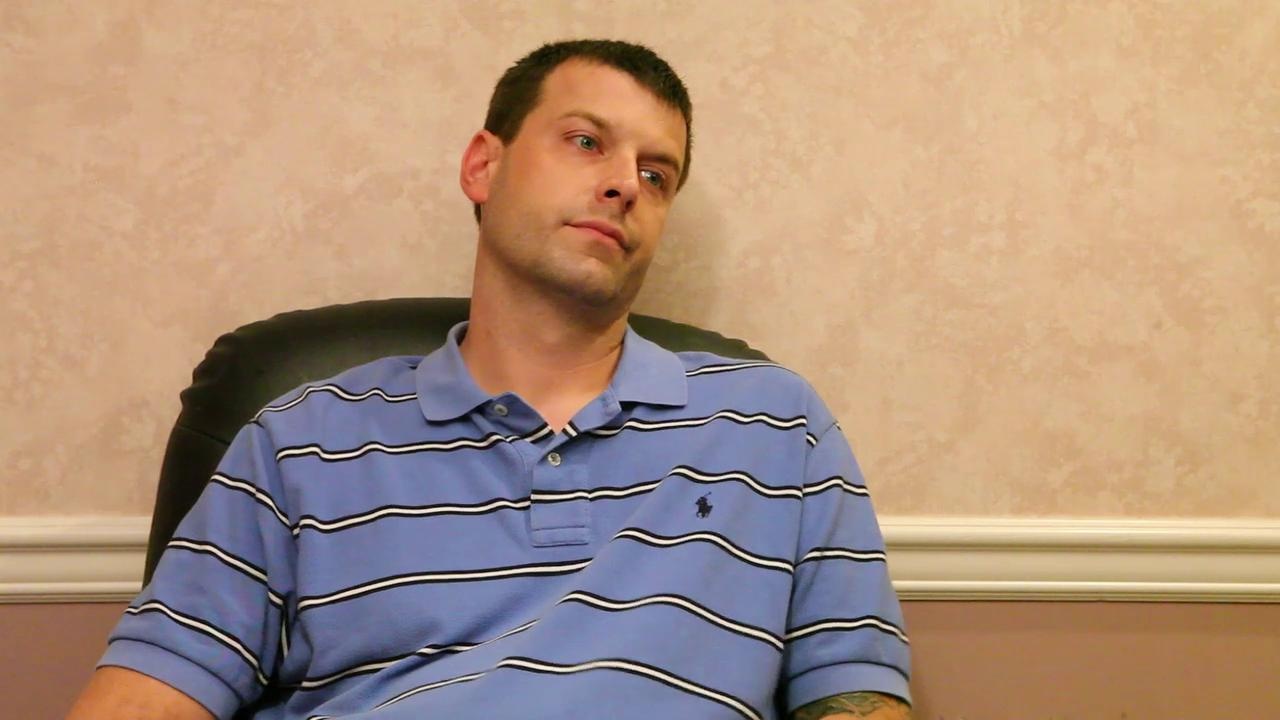 Ga sua xe am muu giet cap vo chong moi cuoi hinh anh