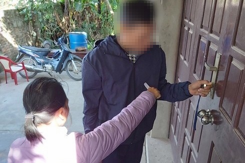 người phụ nữ đâm chết người tình ảnh 2 nguoi phu nu dam chet nguoi tinh anh 2