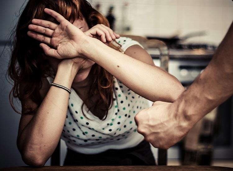 Gui tin nhan cho ban truoc khi bi danh tu vong hinh anh