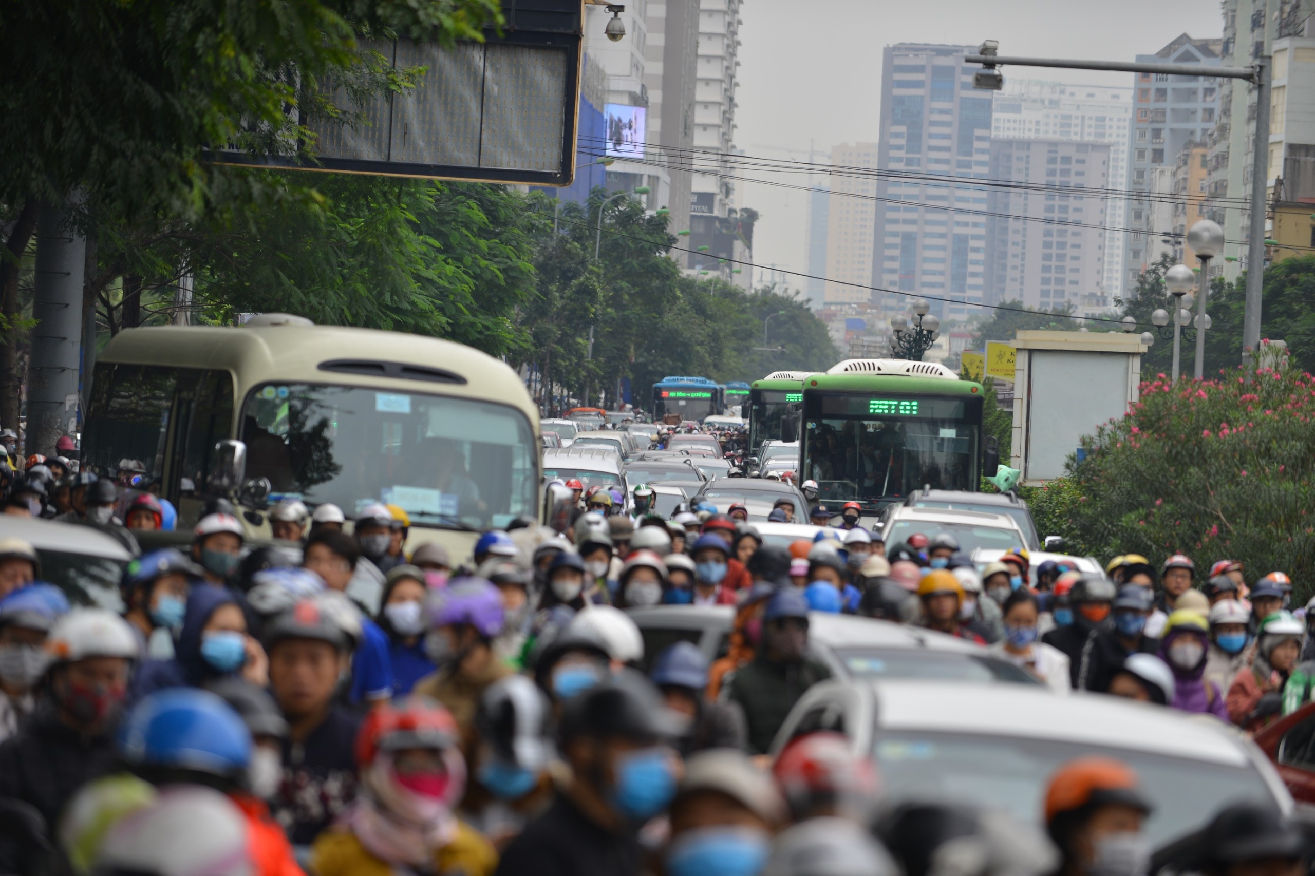 Mercedes boc chay anh 8