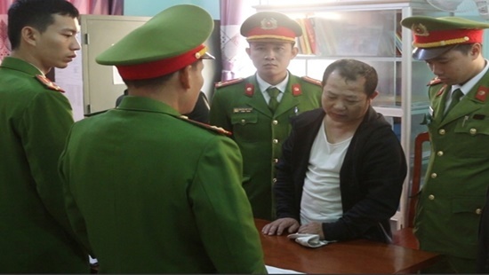 Chủ nhà nghỉ nuôi chân dài bán dâm ảnh 1 Chu nha nghi nuoi chan dai ban dam anh 1