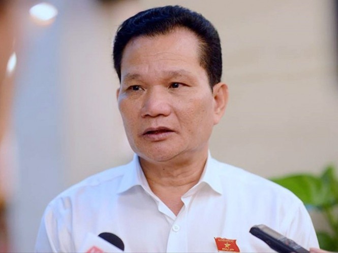 Hạ cấp hàm đại úy Lê Thị Hiền  ảnh 1 Ha cap ham dai uy Le Thi Hien anh 1