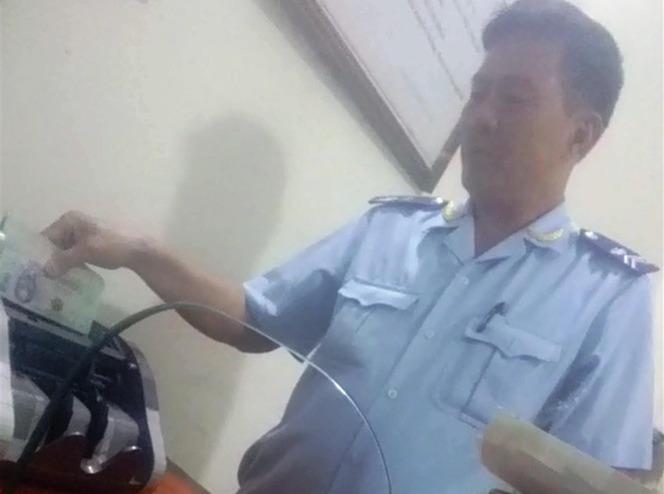 'Lam luat' o cua khau quoc te Tay Trang hinh anh