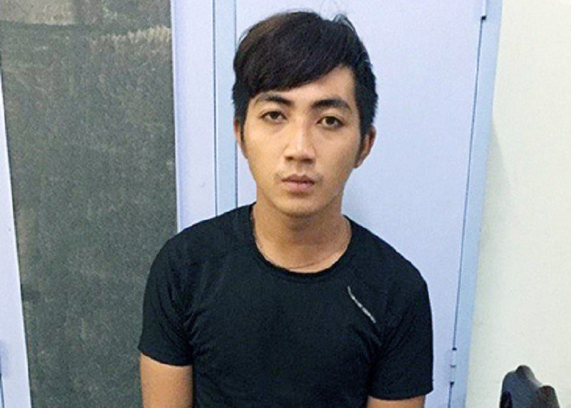 Khong che tai xe GrabBike bang roi dien de cuop tai san hinh anh