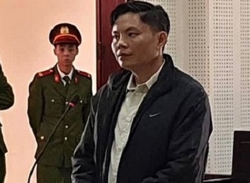 Cuu quan nhan siet co chet ban gai linh an chung than hinh anh