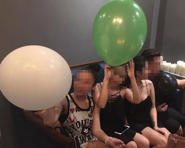 Nhieu nam thanh, nu tu to chuc tiec ma tuy da, bong cuoi hinh anh