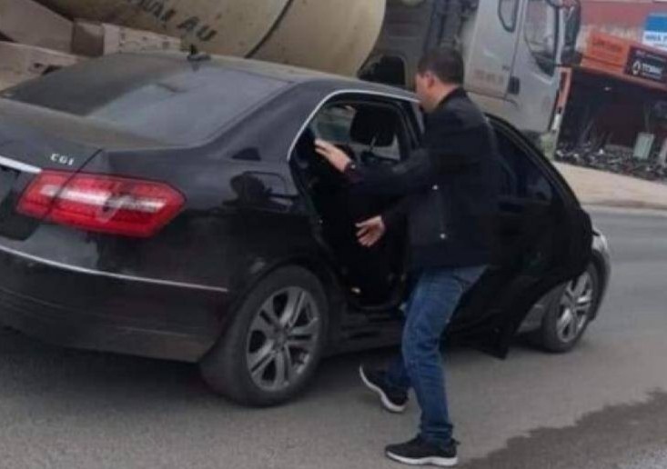 Can bo cong an lai Mercedes gay tai nan chet nguoi o Lang Son khai gi? hinh anh