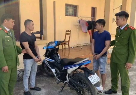 danh tinh dich anh 1