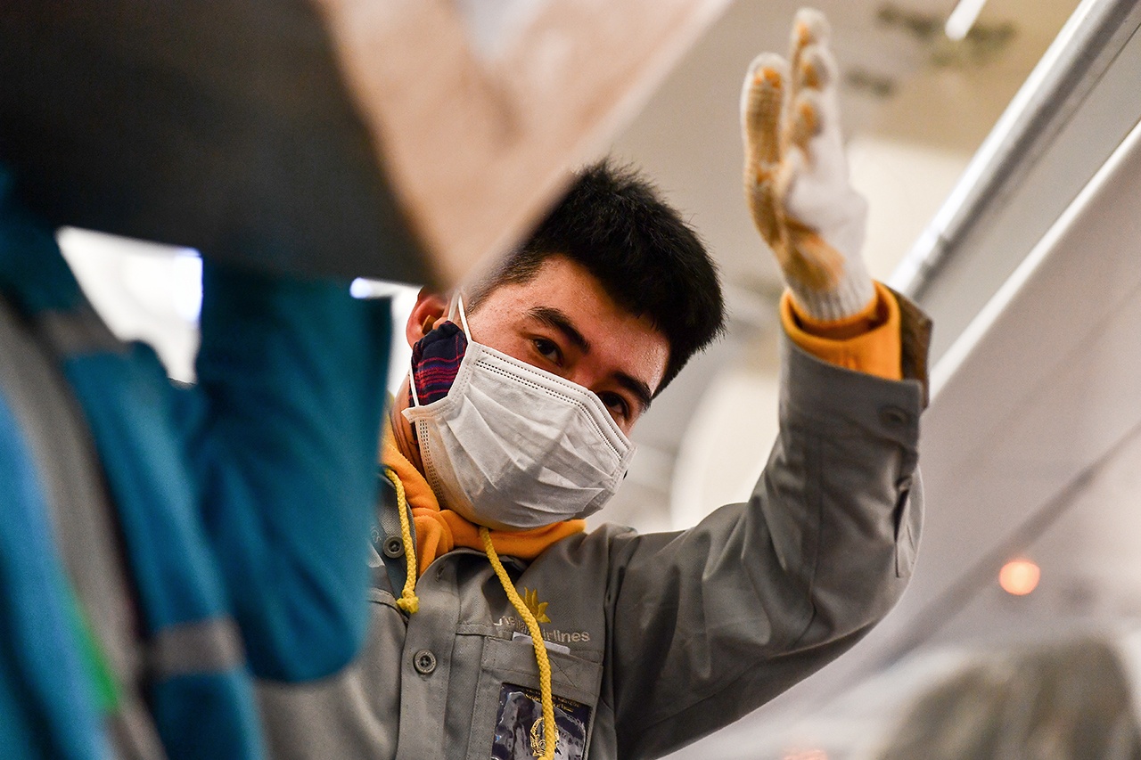 Hang khong, van tai thiet hai lon do dich nCoV hinh anh