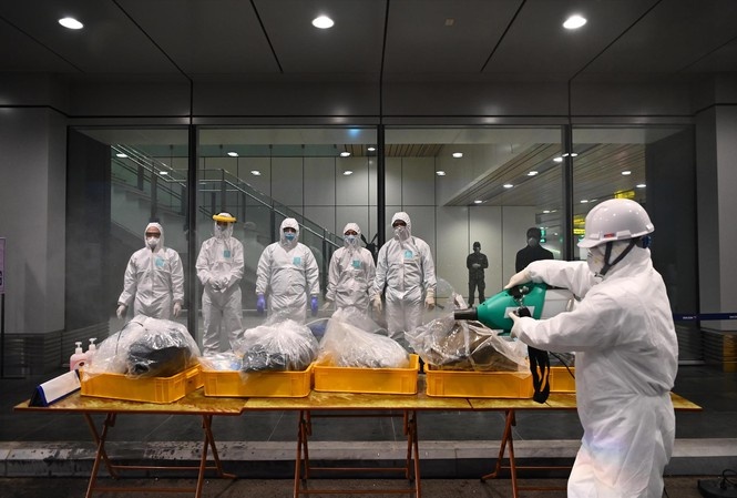 'Chuyen bay Vu Han' - chuyen nhung nguoi mat dat hinh anh