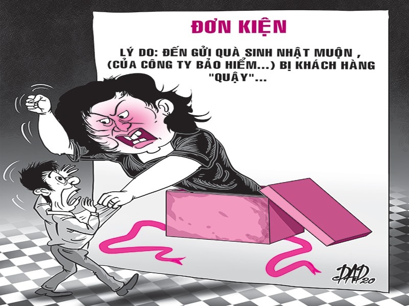 Vu kien sau viec tang qua sinh nhat tre hinh anh