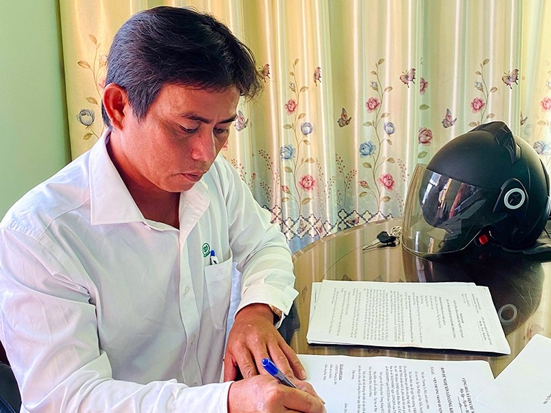 Nguoi 10 nam bi oan yeu cau xin loi hinh anh