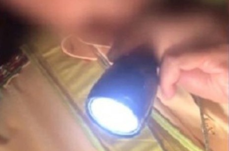 Hai trung ta CSGT Dong Nai bi to bao ke xe tu nhan muc ky luat hinh anh