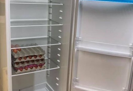 Trom dot nhap vao bep khoang sach do an cua hoc sinh hinh anh