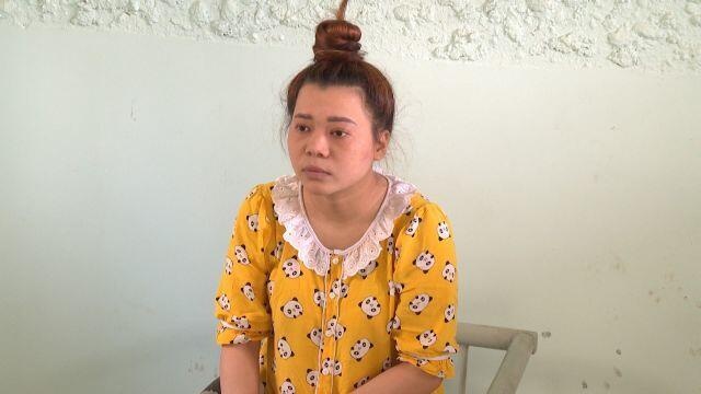 Bat nu chu quan ca phe dieu nhan vien ban dam gia 400.000 dong hinh anh