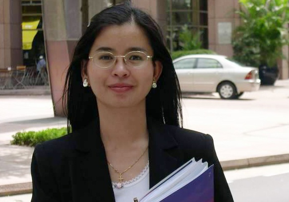 Nha van Duong Thuy, Pha Le se giao luu tai Hoi sach truc tuyen 2020 hinh anh