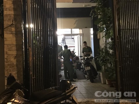 mo cua cho ke la vao nha anh 1